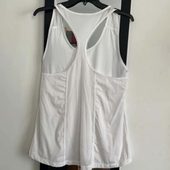 Sweaty Betty Tank - Picture 3 of 3